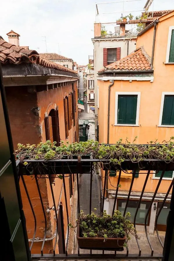 Ca'Tintoretta Venice 0*,